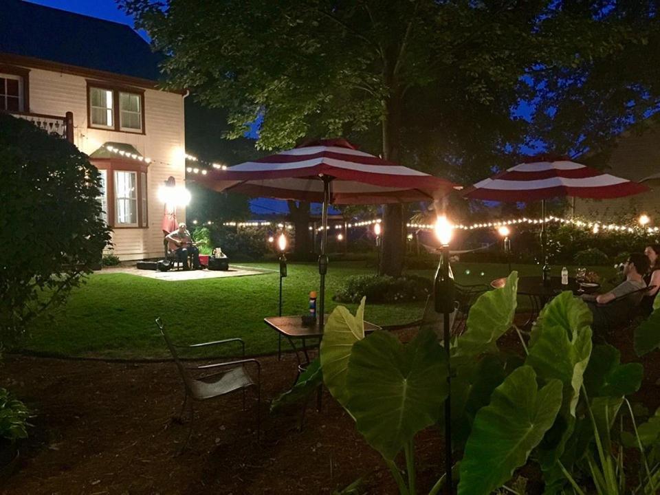 Captain Wohlt Inn Hermann Buitenkant foto